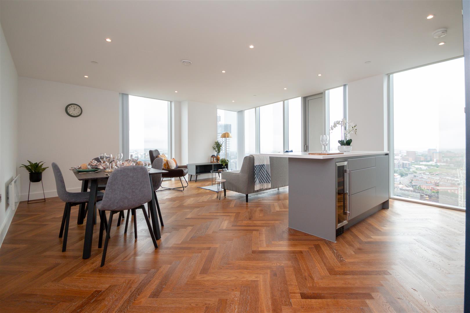 2 Bedroom Apartment To Rent image 4